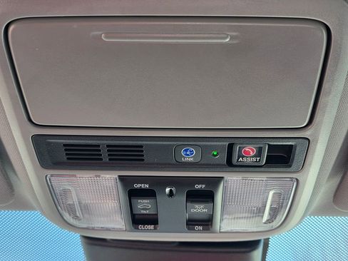 Used 2024 Honda Odyssey Elite image 28