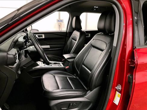 Certified 2023 Ford Explorer XLT w/ Equipment Group 202A AWD/4WD image 24