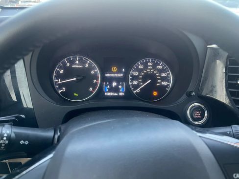 Used 2018 Mitsubishi Outlander LE FWD image 15