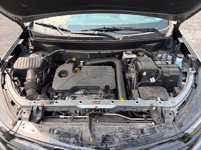 Used 2024 Chevrolet Equinox RS w/ RS Leather Package FWD image 10