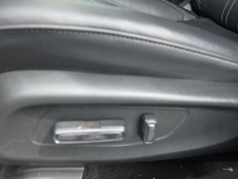 Used 2024 Honda HR-V EX-L image 11