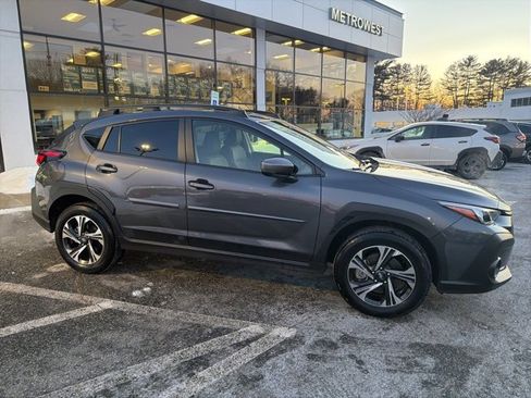 Used 2024 Subaru Crosstrek 2.0i Premium image 10
