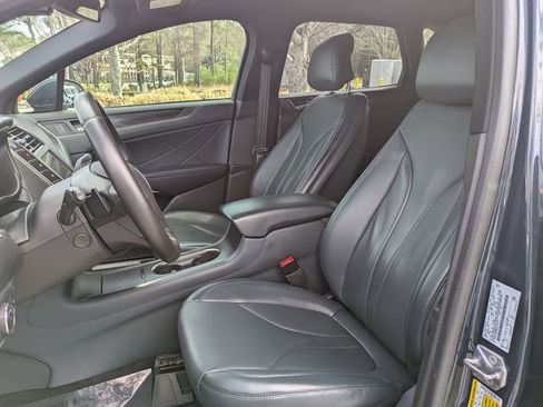 Used 2019 Lincoln MKC Reserve w/ MKC Technology Package image 18