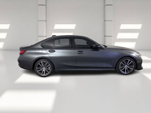 Used 2020 BMW 330i xDrive Sedan w/ Premium Package image 5
