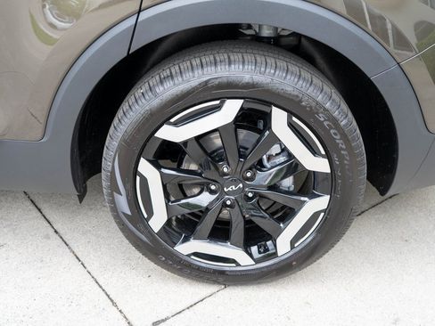 Used 2025 Kia Telluride EX image 29