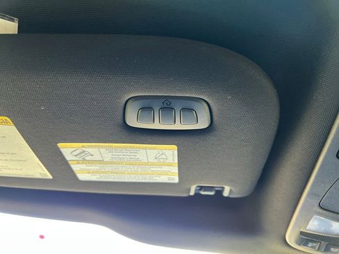 Used 2020 Ford F250 Platinum w/ FX4 Off-Road Package image 24