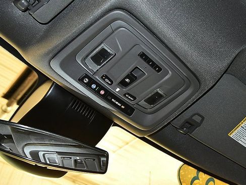 Used 2023 Chevrolet Silverado 1500 RST w/ Rally Edition image 28