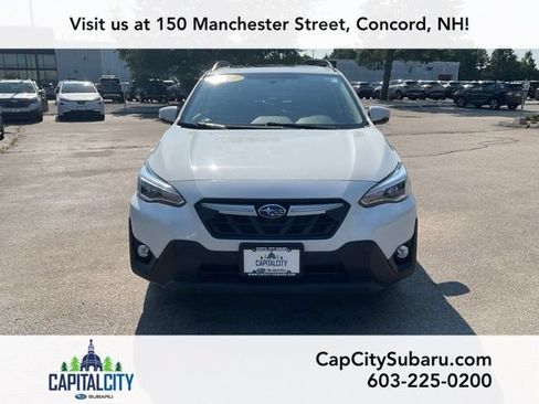 Used 2022 Subaru Crosstrek 2.5i Limited w/ Moonroof Package 2 AWD/4WD image 2