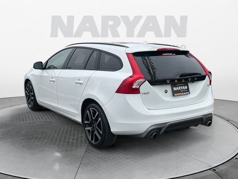 Used 2018 Volvo V60 T5 Dynamic w/ Vision Package image 6