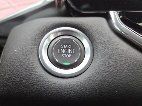 Used 2024 GMC Canyon Elevation w/ Convenience Package RWD image 6