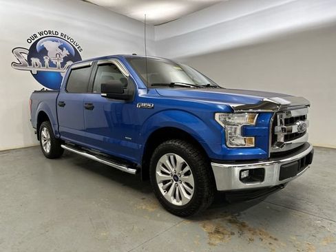 Used 2015 Ford F150 XLT w/ Equipment Group 301A Mid AWD/4WD image 12