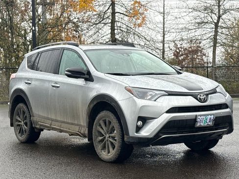 Used 2018 Toyota RAV4 Adventure image 7