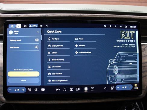 Used 2023 Rivian R1T Adventure image 39