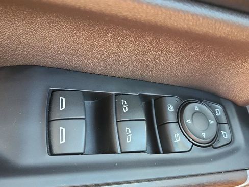 Used 2019 GMC Sierra 1500 SLT w/ SLT Premium Plus Package AWD/4WD image 26