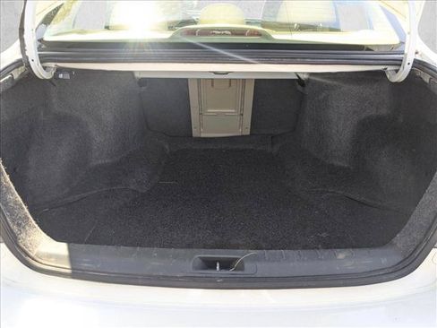 Used 2011 Honda Accord EX-L image 6