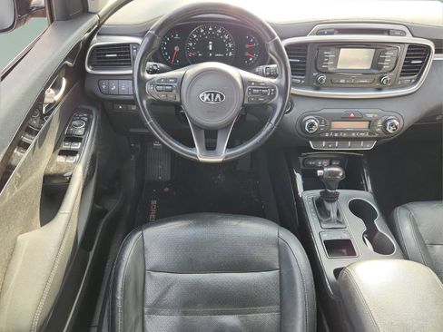 Used 2016 Kia Sorento EX w/ EX Premium Package image 13