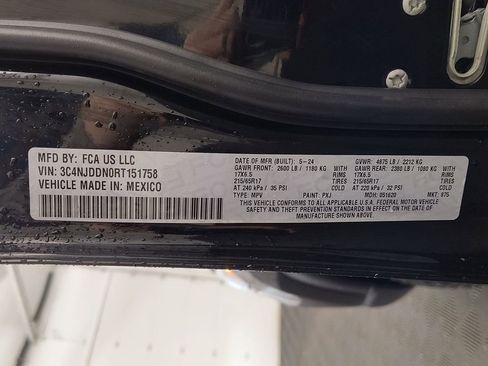 Used 2024 Jeep Compass Trailhawk image 18