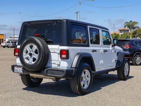 Used 2021 Jeep Wrangler Unlimited Sport image 4