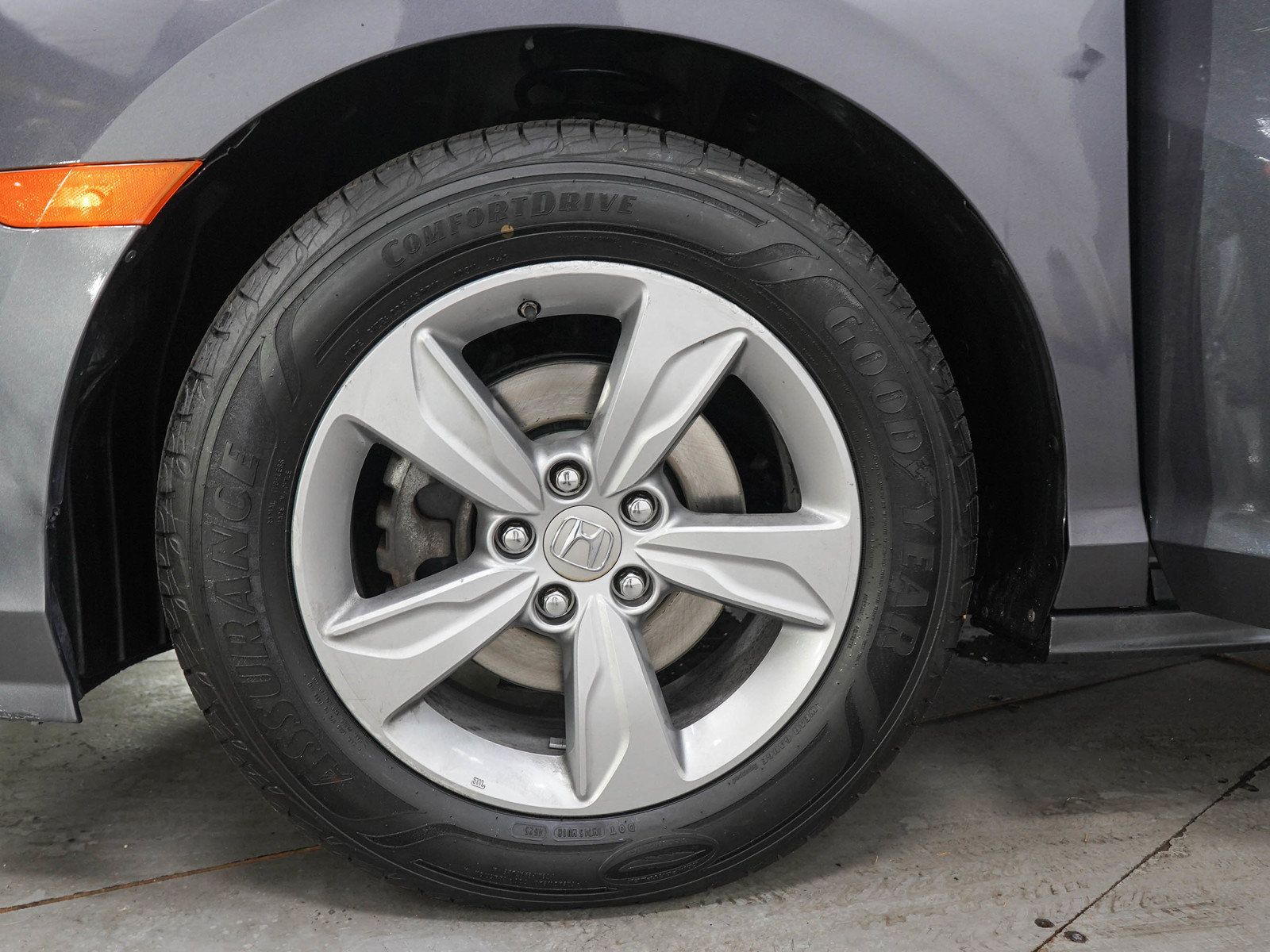 Used 2018 Honda Odyssey EX-L image 30