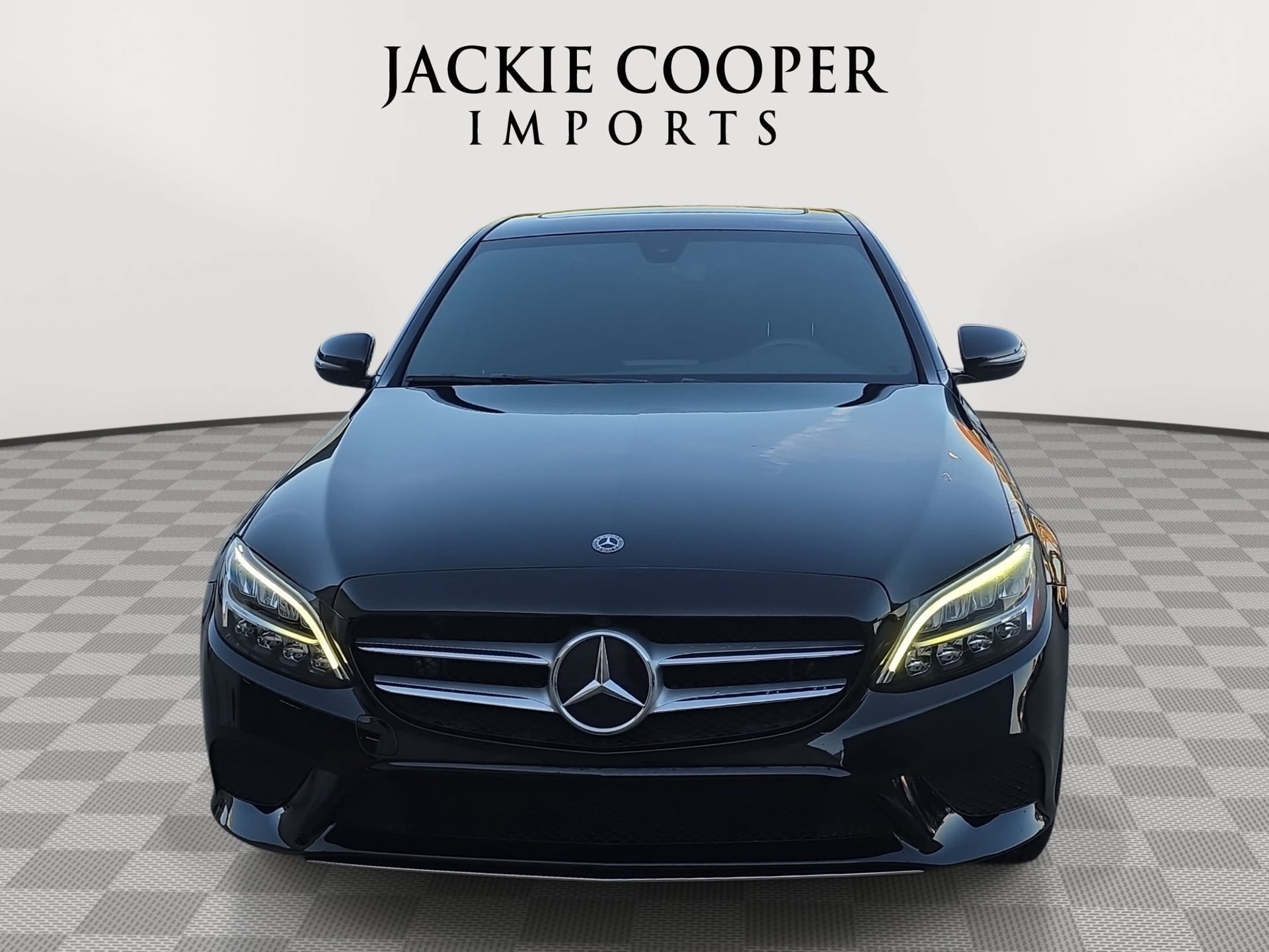Used 2019 Mercedes-Benz C 300 4MATIC Sedan image 2