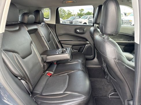 Used 2018 Jeep Compass Limited w/ Navigation Group image 17