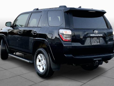 Used 2021 Toyota 4Runner SR5 Premium w/ Moonroof Package AWD/4WD image 11