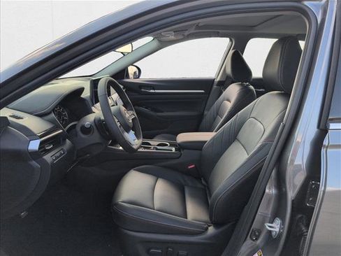 New 2025 Nissan Altima 2.5 SR w/ SR Premium Package image 15