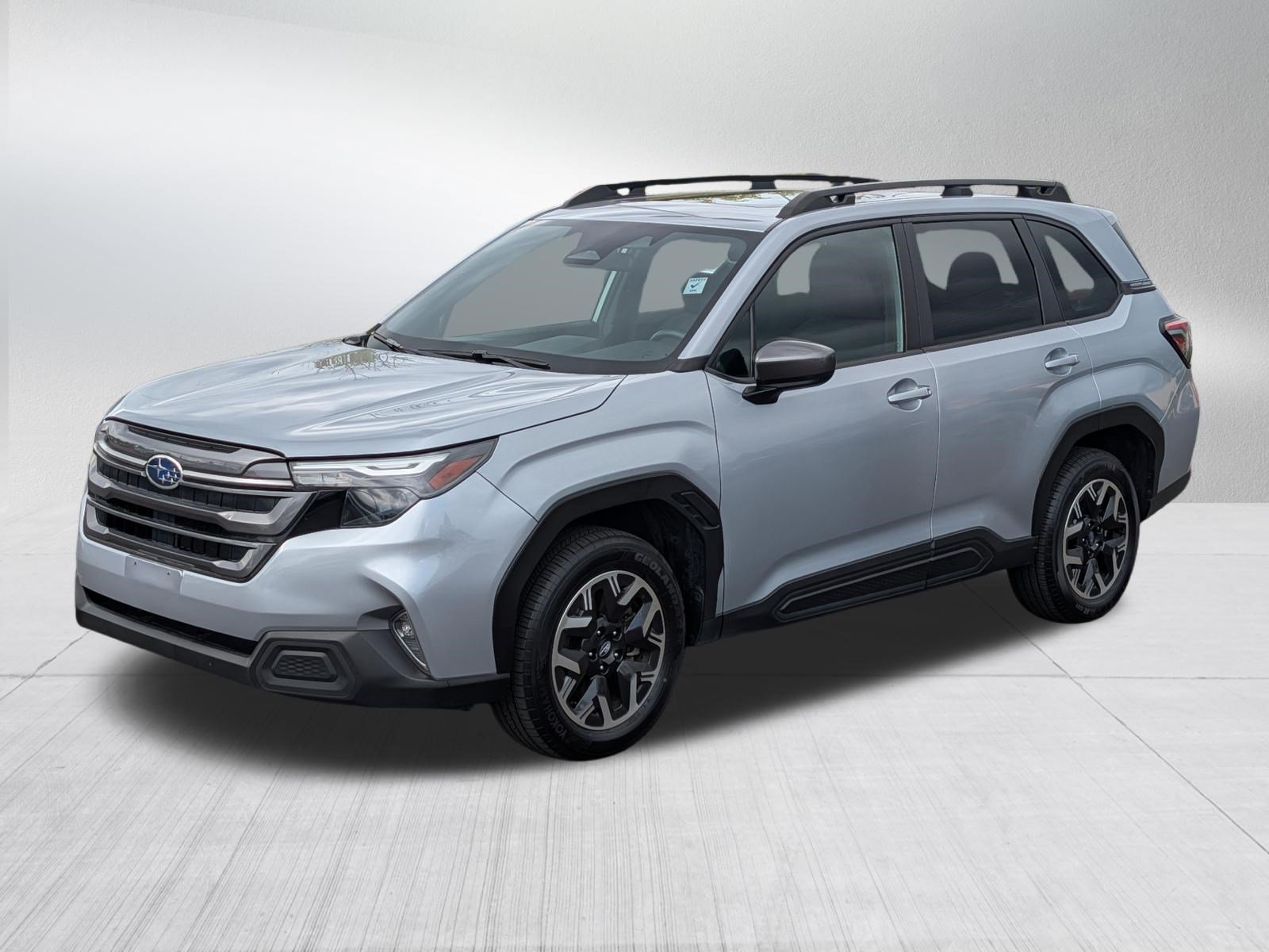 Used 2025 Subaru Forester Premium AWD/4WD image 3