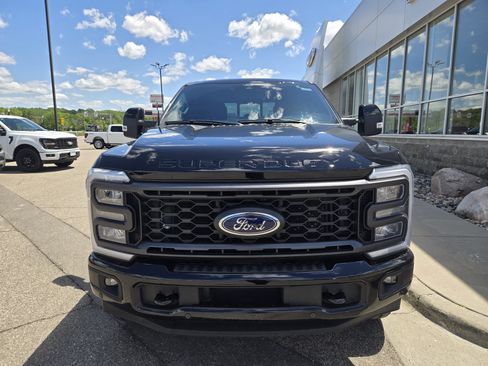 Used 2024 Ford F250 Lariat w/ Lariat Ultimate Package image 4