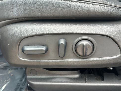 Used 2023 Buick Encore GX Select image 14