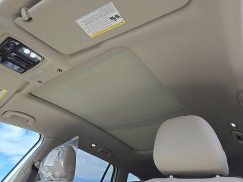 New 2026 Volkswagen Atlas SEL image 7