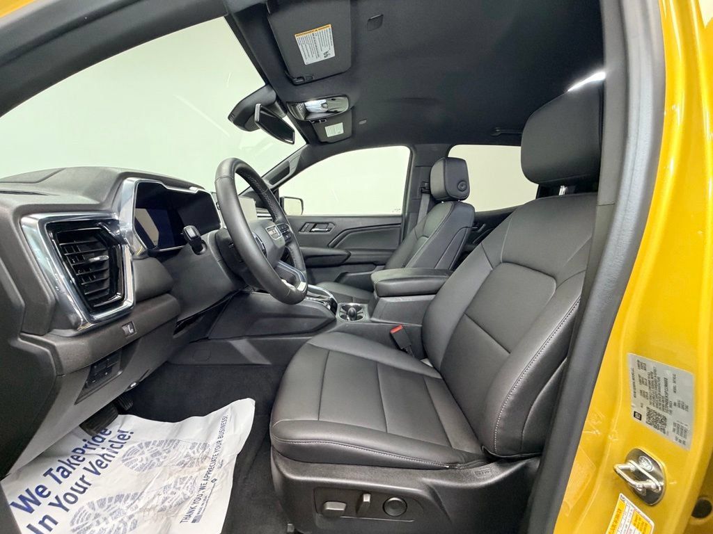 Used 2023 GMC Canyon Elevation w/ Elevation Premium Package AWD/4WD image 2