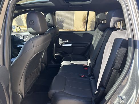 Used 2020 Mercedes-Benz GLB 250 4MATIC image 30