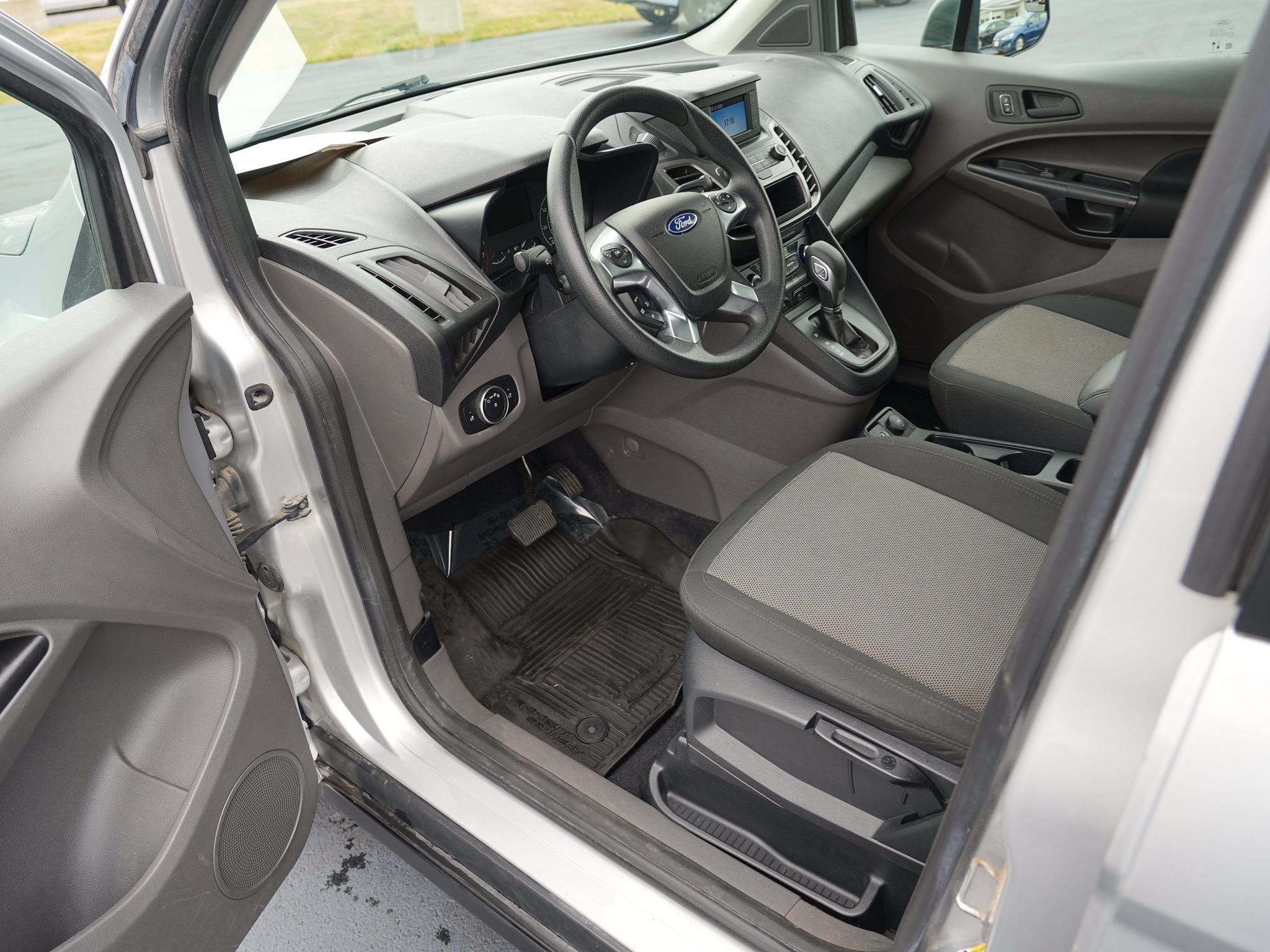 Used 2021 Ford Transit Connect XL FWD image 14