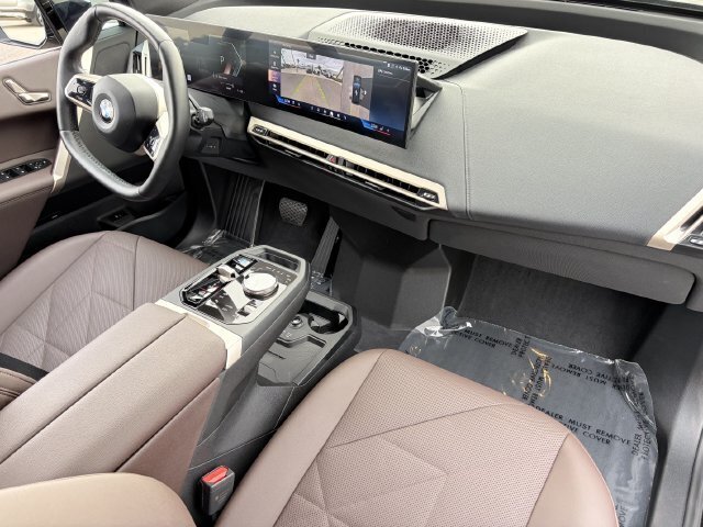 Used 2026 BMW iX xDrive45 w/ Premium Package AWD/4WD image 14