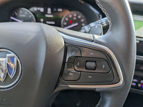 Certified 2022 Buick Envision Avenir w/ Technology Package II image 25