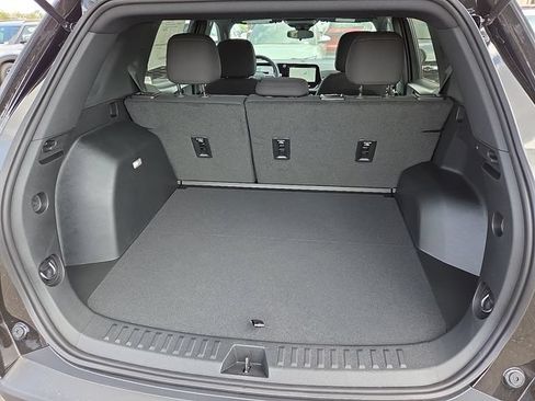 New 2026 Chevrolet Equinox LT w/ Midnight Edition FWD image 6