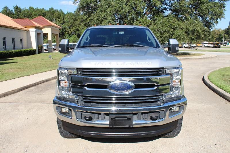 Used 2017 Ford F250 Lariat w/ Lariat Value Package AWD/4WD image 6