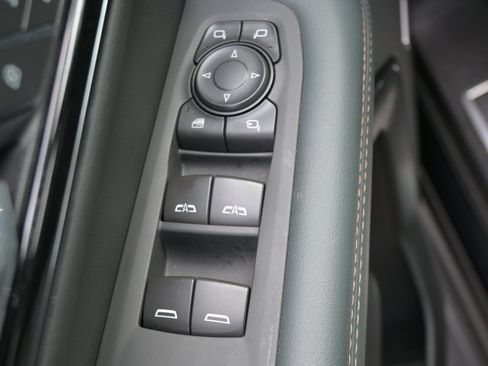 Used 2026 GMC Yukon AT4 w/ AT4 Premium Plus Package AWD/4WD image 15