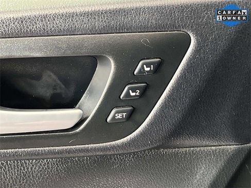 Used 2016 Toyota Highlander Limited image 30