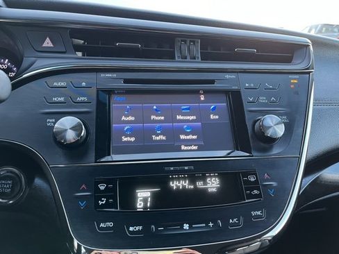 Used 2016 Toyota Avalon XLE image 38