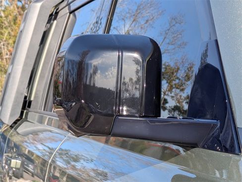 Used 2020 Land Rover Defender 110 HSE image 11