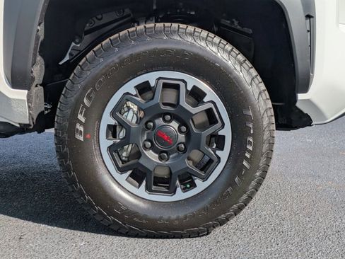 New 2025 Toyota Tacoma TRD Off-Road image 11
