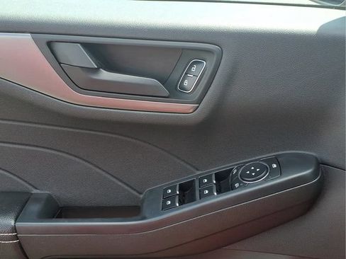 Used 2024 Ford Escape Active AWD/4WD image 15