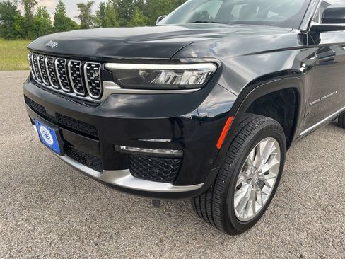 Used 2021 Jeep Grand Cherokee L Summit w/ Advanced Protech Group IV AWD/4WD image 11