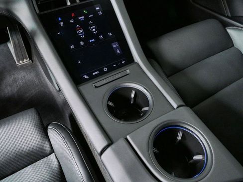 Certified 2024 Porsche Taycan Turbo AWD/4WD image 19
