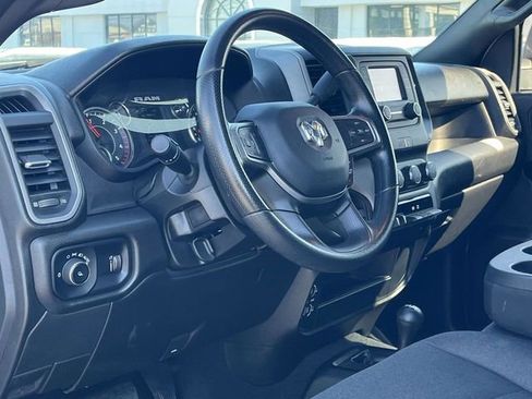 Used 2024 RAM 2500 Tradesman w/ Chrome Appearance Group image 12