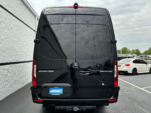Used 2021 Mercedes-Benz Sprinter 3500 image 9