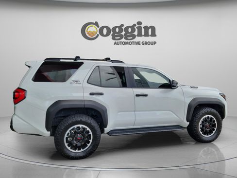 Certified 2025 Toyota 4Runner TRD Off-Road image 5