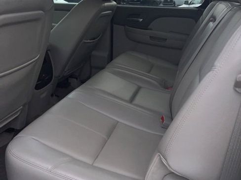 Used 2014 GMC Sierra 2500 SLT w/ SLT Convenience Package image 18